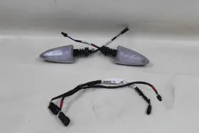 2d000682 Aprilia Tuono 1100 21-25 Oem Front Turn Signals Blinkers Blinker Signal Leads