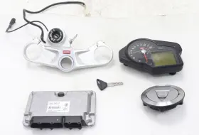 896372 Aprilia 2012 Rsv4 R Oem Ignition Lock Key Set Gas Cap Triple Ecu 7 621 Miles