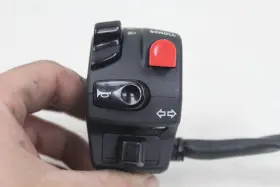 Ap9100513 Aprilia Sxv 450 Sxv450 06-07 Oem Left Side Headlight Blinker Control Switch Nice