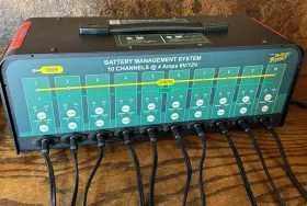 12m17-100532 Battery Tender 10 Channel Management System / Charger