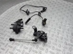12618531066 Bmw 2015 13-18 R1200r Oem Sensor Lot Oil Pressure Temp Crank Air Valve