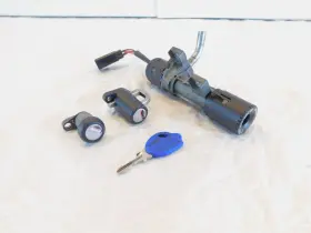 Y0724.3ak Buell 2008 2009 2010 Xb Xb12 Xb12x Ulysses Ignition Switch And With Key