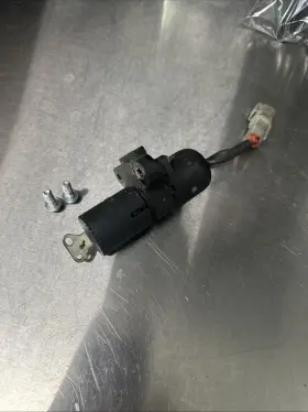 Buell Y0724.t Blast Ignition Cylinder With Key And Hardware Removed From Running Bike