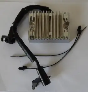 07-e08 Custom Chrome 648371 Harley Voltage Regulator/rectifier Late Xls Aftermarket Cc New