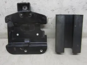 71466-01 Harley-davidson 48089-01 Ft02 Fxstdi Turn Signal Module Bracket Used #4840