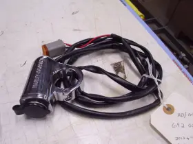 69200855 Harley-davidson Oem Chrome Handlebar 1.25 Inch Bar Mount 12v Power Port #