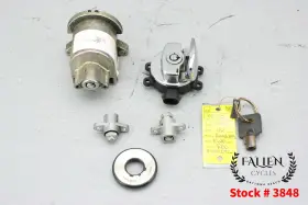 71400010 Harley-davidson 2017 Road King Ignition Switch Saddlebag Fork Lock Set Key