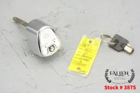 71539-08 Harley-davidson 2009 Road Glide Cvo Fork Lock Knob Assembly Key