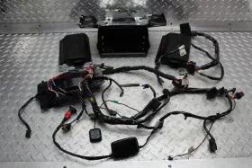 7471191 Harley-davidson 2016 Street Glide Cvo Flhxse Sound Stream Radio/boom Audio Amps