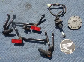 Honda 05/30/2023 1992 Cbr 600 F2 Ignition Key Lock Gas Cap W Passenger Peg Set Cbr600f2 91 93 94