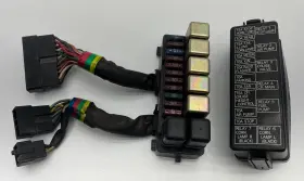38100-mg9-951 Honda Gl1200 Ltd / Gl1200sei Relay Fuse Box Assembly
