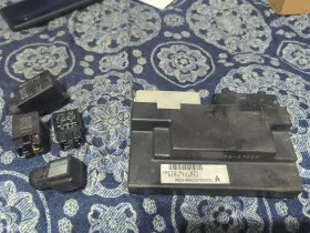 38770-mcj-6719630-106554 Honda 2002 Cbr 954rr Oem Ecu And Relays