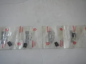 90677-kan-961 Honda Nos Oem Nut Clip 5mm 4