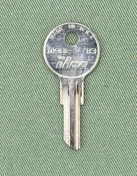 1098l Ilco Knucklehead Panhead Blank Ignition Key Vintage Harley El Fl Flh Nos