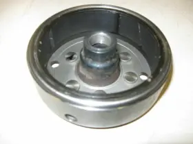 21050-1004 Kawasaki 81-85 Kz Zx 650 700 750 Rotor Flywheel