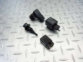 27002-1101 Kawasaki 21176-0058 2006 06 07 Zx14r Zx14 Oem Electrical Relays Map Air Temp Sensor Lot