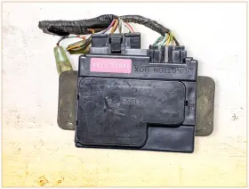26021-1104 Kawasaki 2001-2005 Zr750 Electrical Junction Fuse Box 260211104 Oem