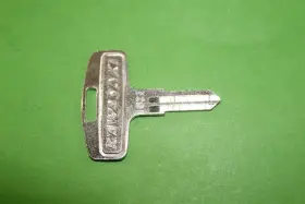 27008-1027 Kawasaki Nos Kl250 Ke175 Ke125 Key Blank #1027 Oem