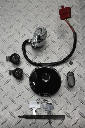 7812934 Kawasaki 1995 Vulcan 800 Vn800a Ignition Lock Key Set Has 2-keys