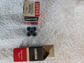 850832 Lucas Five Way Female Bullet Connector
