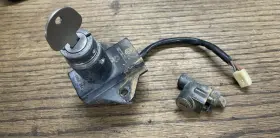 37100-49012 Seat 1978-1979 Suzuki Gs1000 Ignition Switch Lock 1 Key