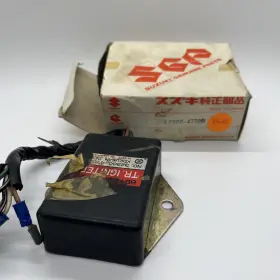32900-47020 Suzuki G2u 3290047020 Used 1980 Gs450l Ignition Unit Starter Generator