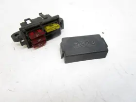 36740-12e10 Suzuki 95 Dr 650 Se Fuse Junction Box 1994-1995 Lid Clip