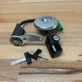 37000-29832 Suzuki Lock Set Ignition Gas Cap Keys