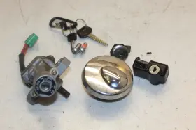 37100-41f70 Suzuki 2006 Boulevard C50 Ignition Lock Key Set And Seat