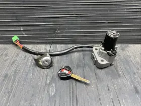 677-7097 Suzuki 2006 Hayabusa Gsx1300r Ignition And Seat Lock Oem Key #2426