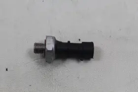 96297 Triumph Triump Speed Triple 1050 Rs 18-20 Oem Engine Oil Pressure Sensor Plug Switch