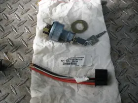 890154 Unbranded N Cushman Truckster Haulster Omc New 1 Inch 7 Prong Ignition Switch Key And Plug