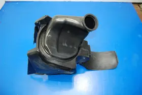 13700-36f01 Yamaha 2001 01-06 Rm125 Air Box Cleaner Housing Intake Boot Chamber Airbox