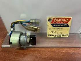 183-82508-31 Yamaha New Nos Oem Main Key Switch Part# 2 Keys #5203