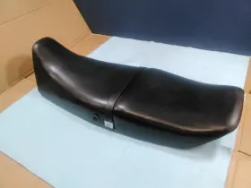 1ae2473000 Yamaha 1985-1991 Fz 750 700 Complete Seat Saddle Assembly Nice Fz750 Genesis