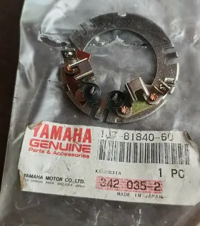 1j7-81840-60-00 Yamaha Vmax Xv1100 Xv700 Xv750 Xv920 Virago Xs750 Starter Brush Holder Assy #ya7