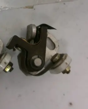 296-81321-21 Yamaha Point Contact Breaker For Gt80 Nos
