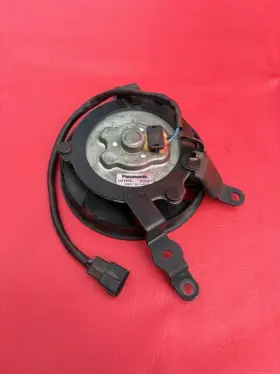 Ssw-9806l Yamaha 03-05 Yzf R6 06-09 R6s Left Radiator Fan Assembly Cooling